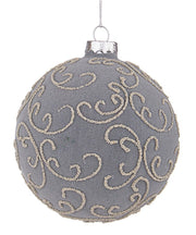 Graugrau -Glaskugel D100 garnieren