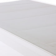 Hochaluminiumbett mit weißen Hilde -Rädern