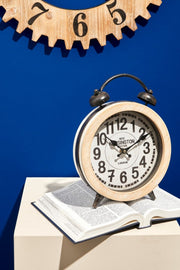 Tickende Q12 25x32 Tischuhr