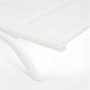 Aluminiumbett mit weiß-weißen Cleopas-Rädern