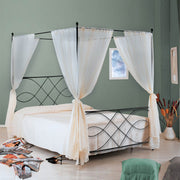 Doppel -Eisenbett mit schwarzem schwarzem Stehen 166x208x H210 cm