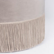 Pouf Leilani hellgrauer Samteffekt D38 cm