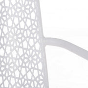 Stuhl mit Jodie Bianco Outdoor -Armlehnen