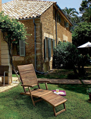 Liesischer Sessel mit klassischen Holzarmlehnen im Stil