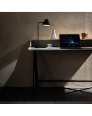 STS Black Metall LED -Tischlampe