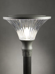 Outdoor -Lampe im Aluminium der Stanze, transparenter Lautsprecher, 60 -mm -Durchmesser, maximal 160 mm Höhe, IP65 Tortora