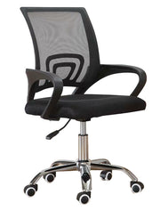 Betriebsstuhl mit schwarzen Milchrädern