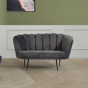 Zwei Sitze Sofa in grauem Stoffrauch in Conchiglia Orel 135x76.5x H79 cm