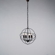 Hängelkronleuchter in schwarzem Eisengold vier Leuchten 39x H42 cm