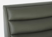 Moderne hölzerne Sesselgrün -Leder -Effekt -Designstil
