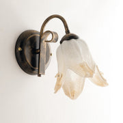 Goldbrauner Eisenapplikation Ein leichter Lampenschirm in bernsteinfarbenem weißem Glas 26x H20 cm