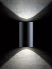 Die Aluminium -Deckenlampe für die Kaste, transparenter Glasdiffusor, 12W -Verbrauch, Lichtfluss 1040 Lumen, heißes Graphitlicht